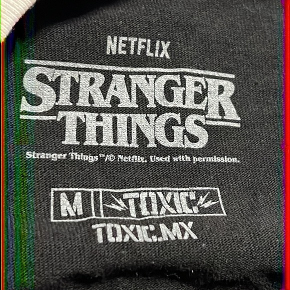 Netflix Stranger Things raglan tee juniors size medium black white 3/4 sleeves - Picture 6 of 10